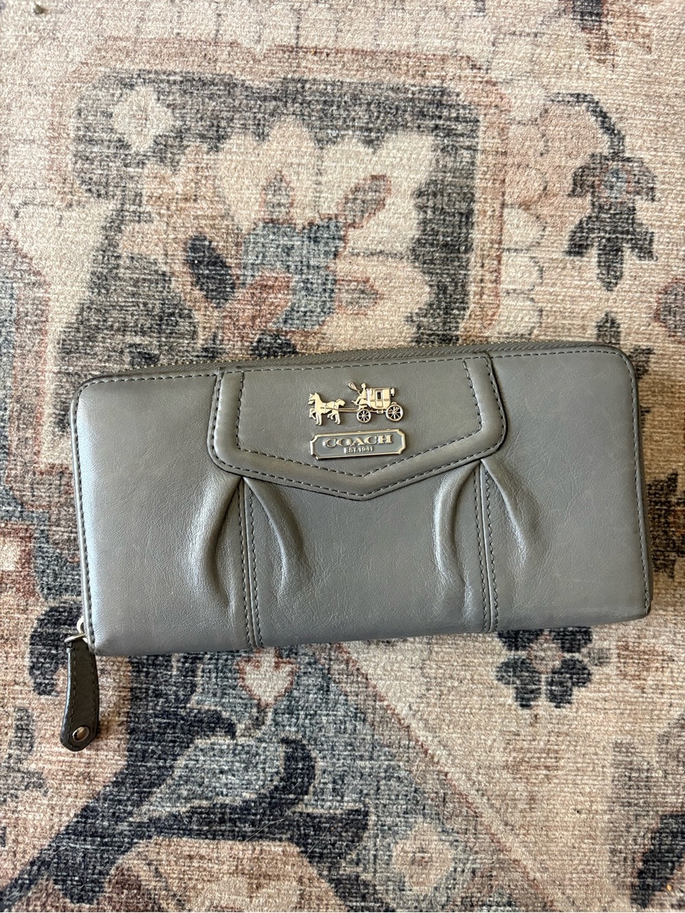 Coach Accordion Madison wallet featuring pleated leather detailing grey